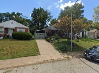 854 Nassau Dr, Saint Louis, MO