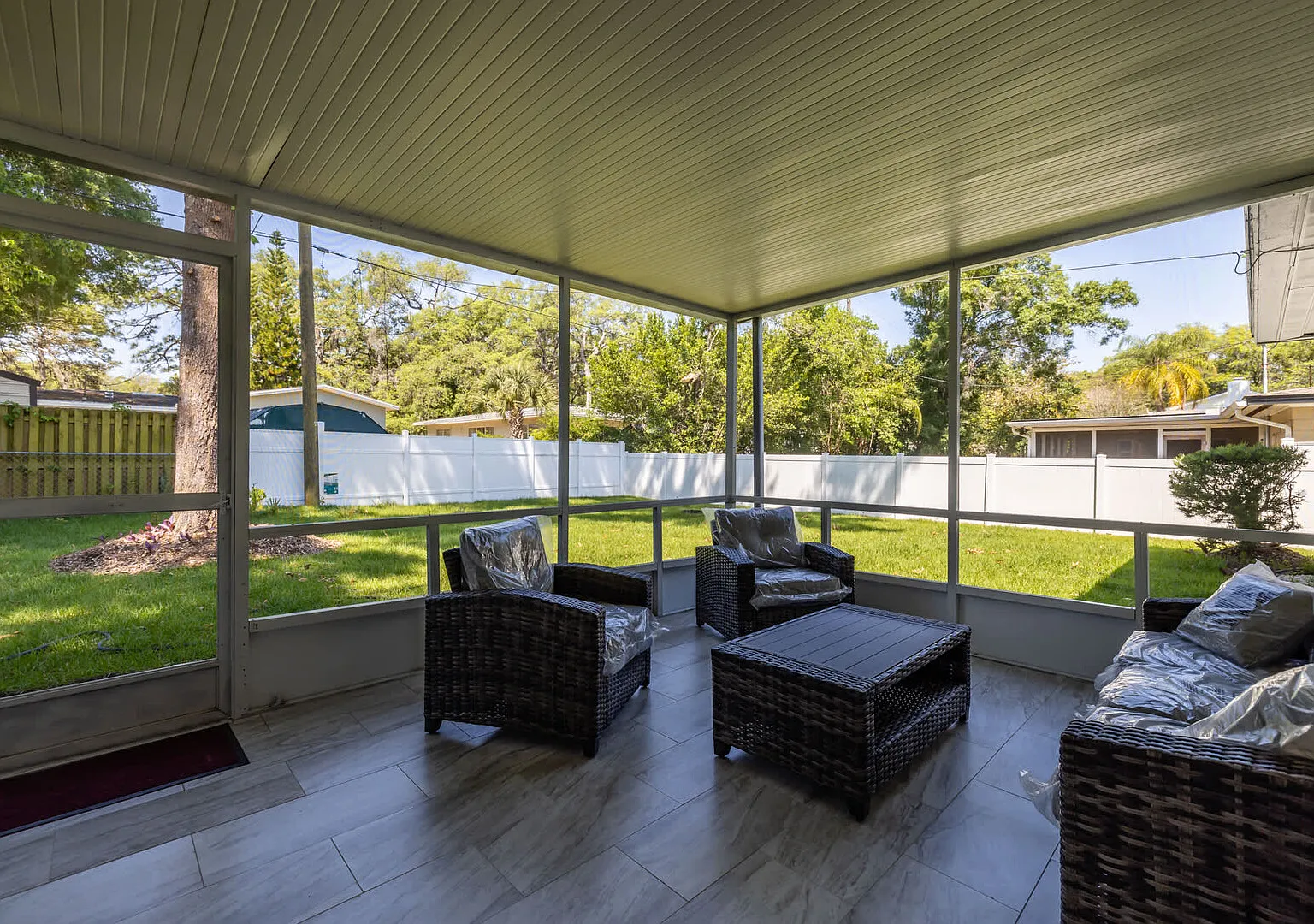 Clubview House | Family Stay by the Country Club — Photo 3