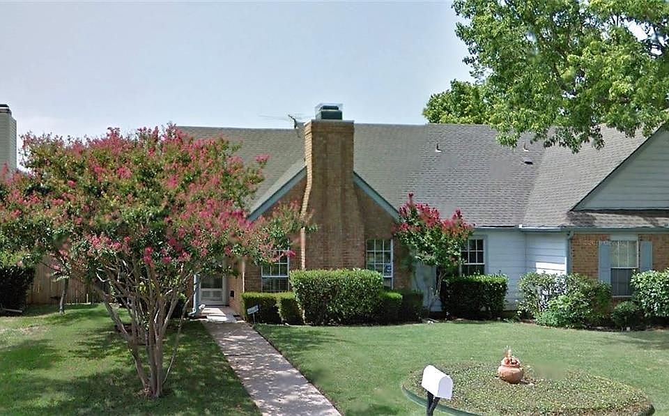 1st image of 1422 Broadmoor Dr