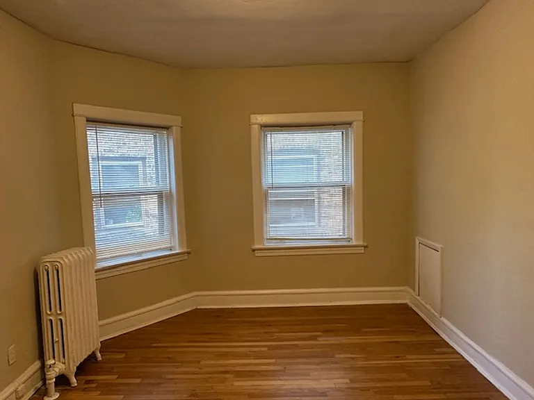 Bright, Spacious 3BR in Prime Upper East Side — Photo 12