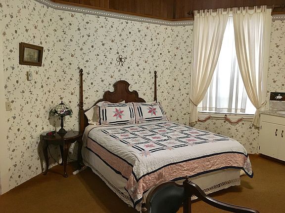 Cottage Bedroom