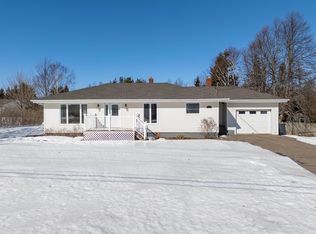 812 Main St, Cornwall, PE C0A 1H0