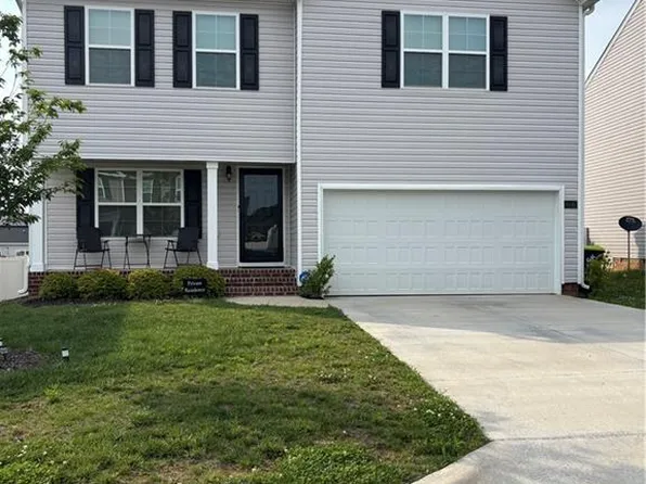 6849 Keeneland Dr, Whitsett, NC 27377