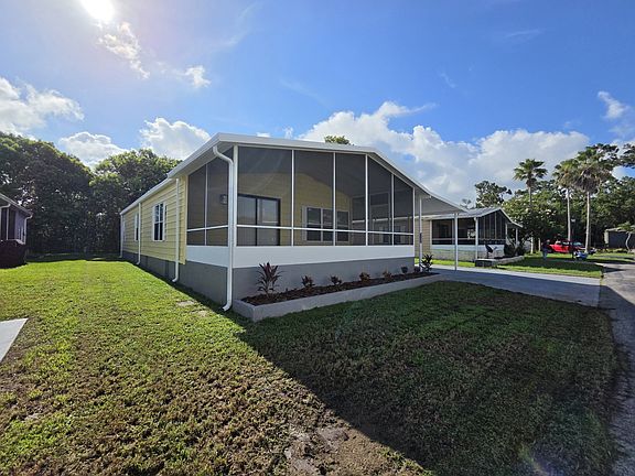 2nd image of 6075 Porpoise Ln #3033