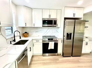 9235 SW 8th St APT 106, Boca Raton, FL 33428