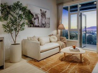 3633 Willingdon Ave #308, Burnaby, BC V5C 5E8