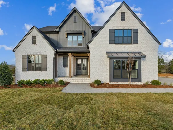 109 Earline Dr, Hendersonville, TN 37075