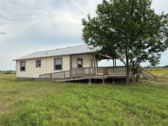 4th image of 1240 Crooked Rd