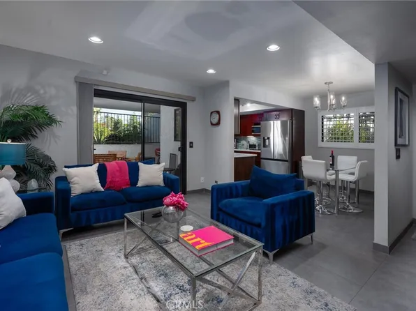 5301 Waverly Dr #211, Palm Springs, CA 92264