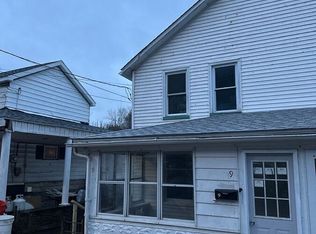 9 Arch St, Glen Lyon, PA 18617