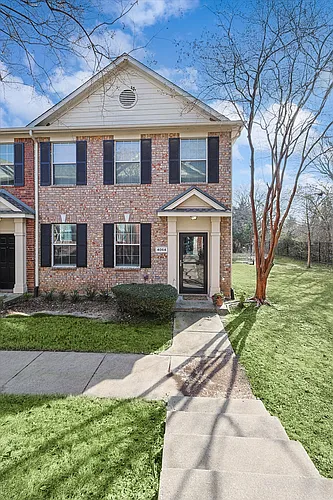 4064 Kyndra Cir Photo 1