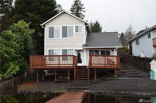 1st image of 720 E Island Lake Dr
