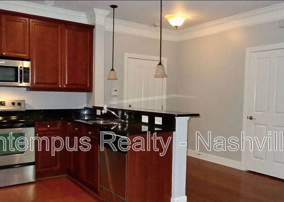 5th image of 3100 W End Cir APT 101