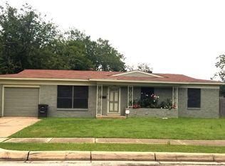 108 Valera Ct, Fort Worth, TX 76134