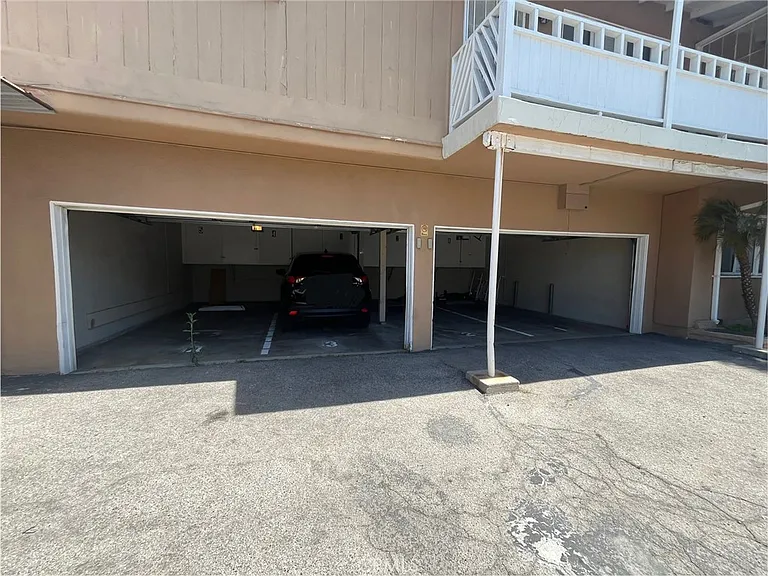 11901 Washington Blvd #11901E — Photo 4