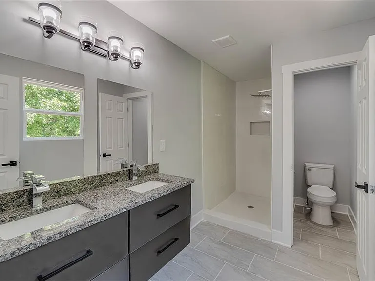 2389 Highpoint Rd #A — Photo 27