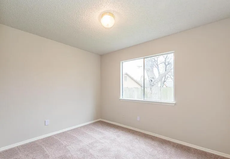 3518 Stoney Bluff St — Photo 12