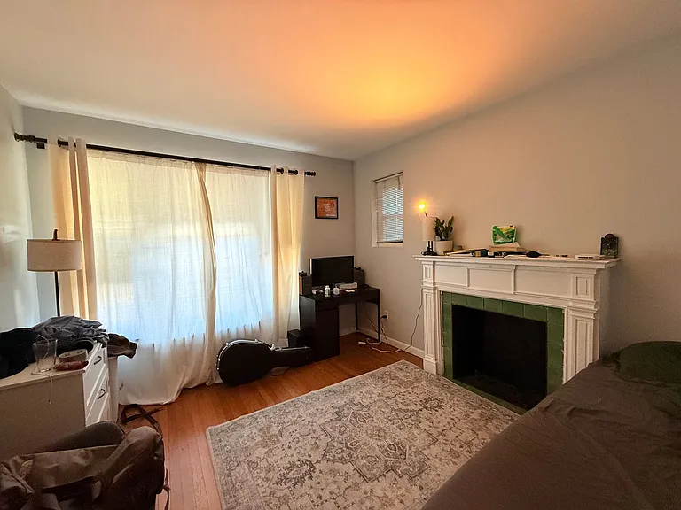 450 Park Dr #1 — Photo 5