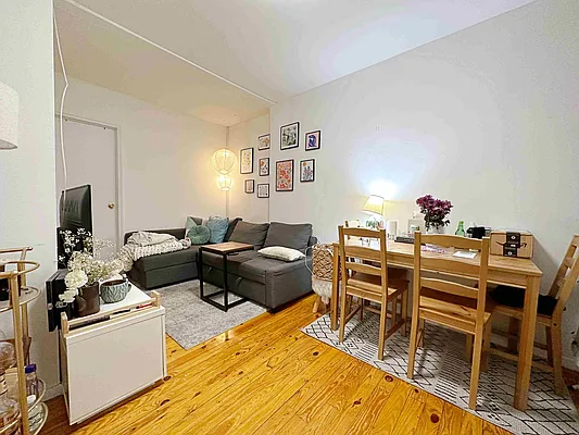 Rented by Living New York | media 1