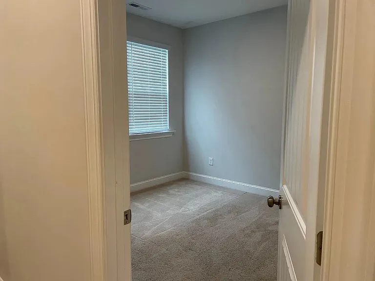 1330 Farm Pond Trl — Photo 37