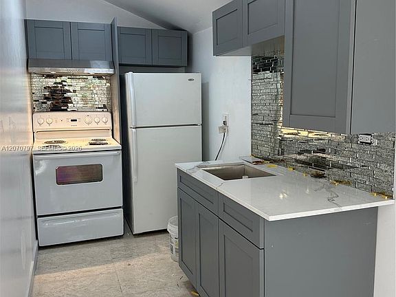 4th image of 8111 N 10th St