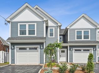 604 W Blancke St, Linden, NJ 07036