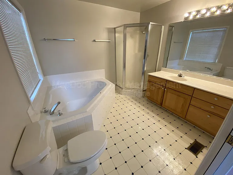10207 Battlefield Dr — Photo 13