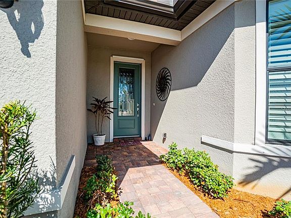 4th image of 13854 Miranese St
