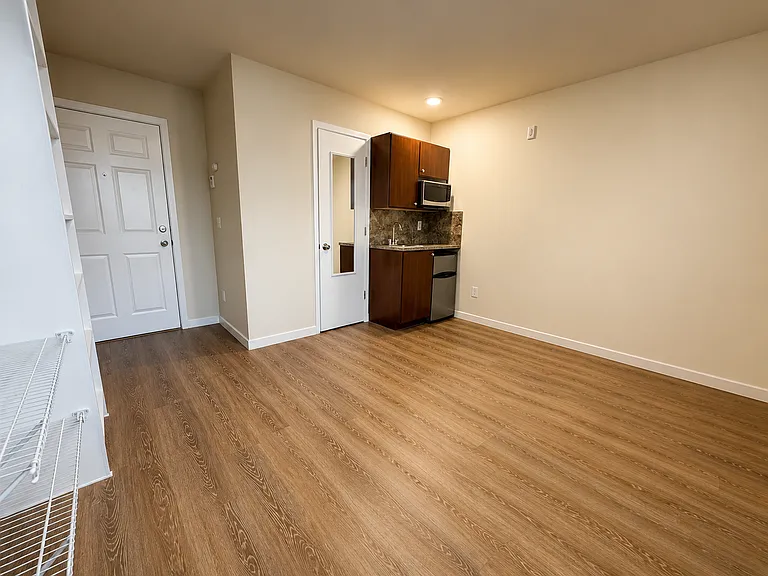 Vision 5 Apartments — Photo 28