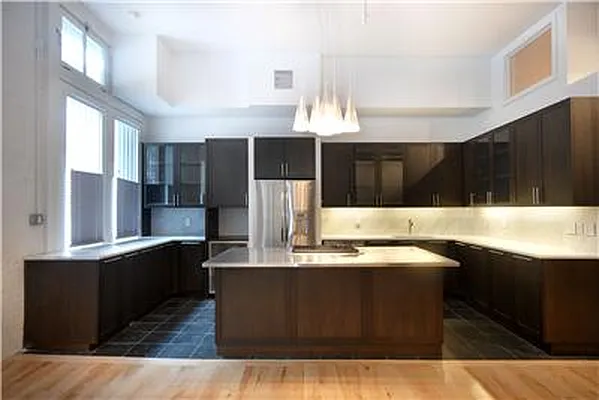 Sold by Warburg | media 11