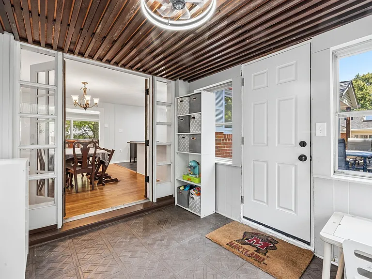 3604 Husted Dr — Photo 13