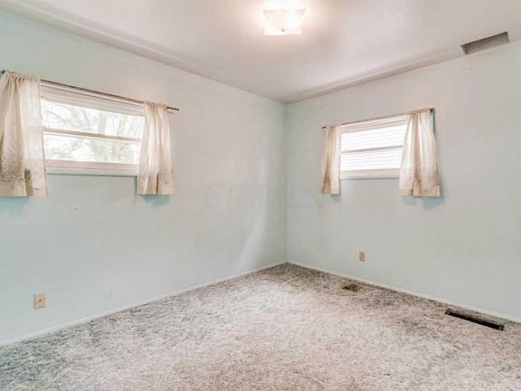 4th image of 4131 Ural Ave