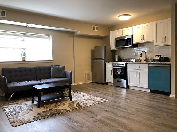 3rd image of 1214 Waverly Walk #203