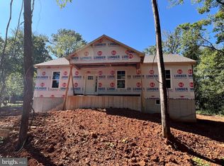 137 Dawn Ln, Harpers Ferry, WV 25425