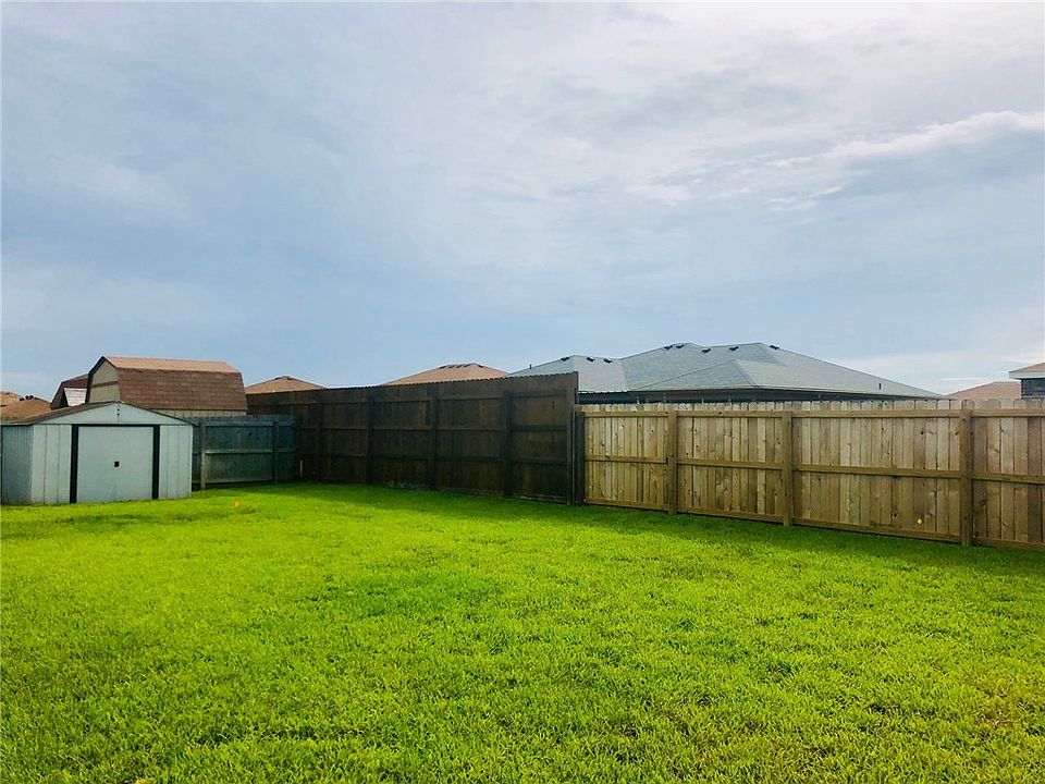 2nd image of 2106 Lincoln Ct