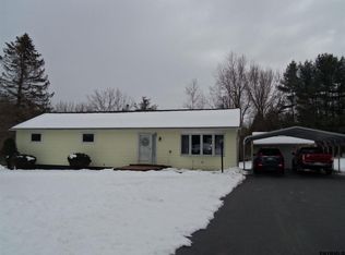 158 Vosburgh Rd, Mechanicville, NY 12118