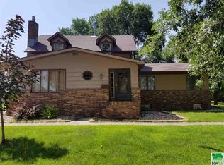 818 5th Ave #0, Sheldon, IA 51201