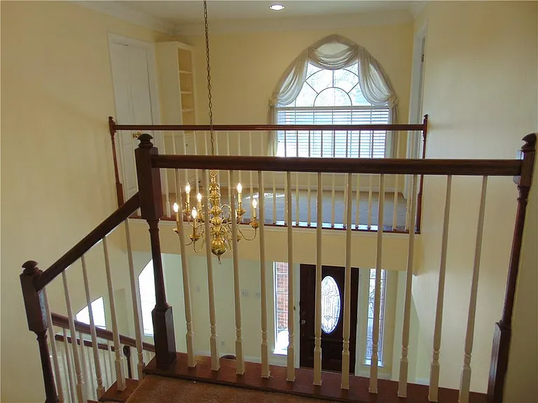 5806 Cedar Cliff Dr — Photo 10