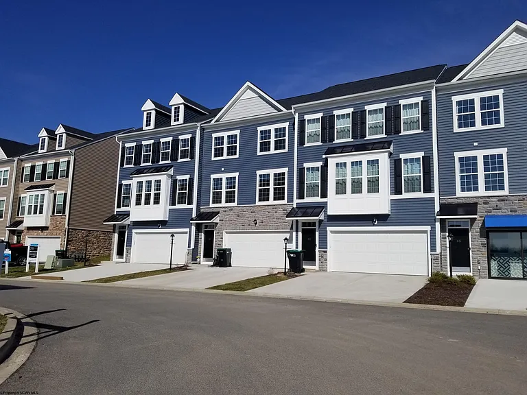 23 Dover Ct — Photo 1
