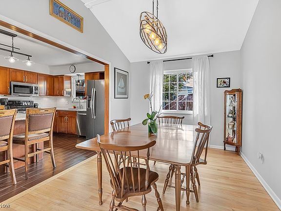 4th image of 21509 Ellen Dr