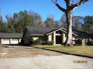 3065 Blossom Dr, Beaumont, TX 77705