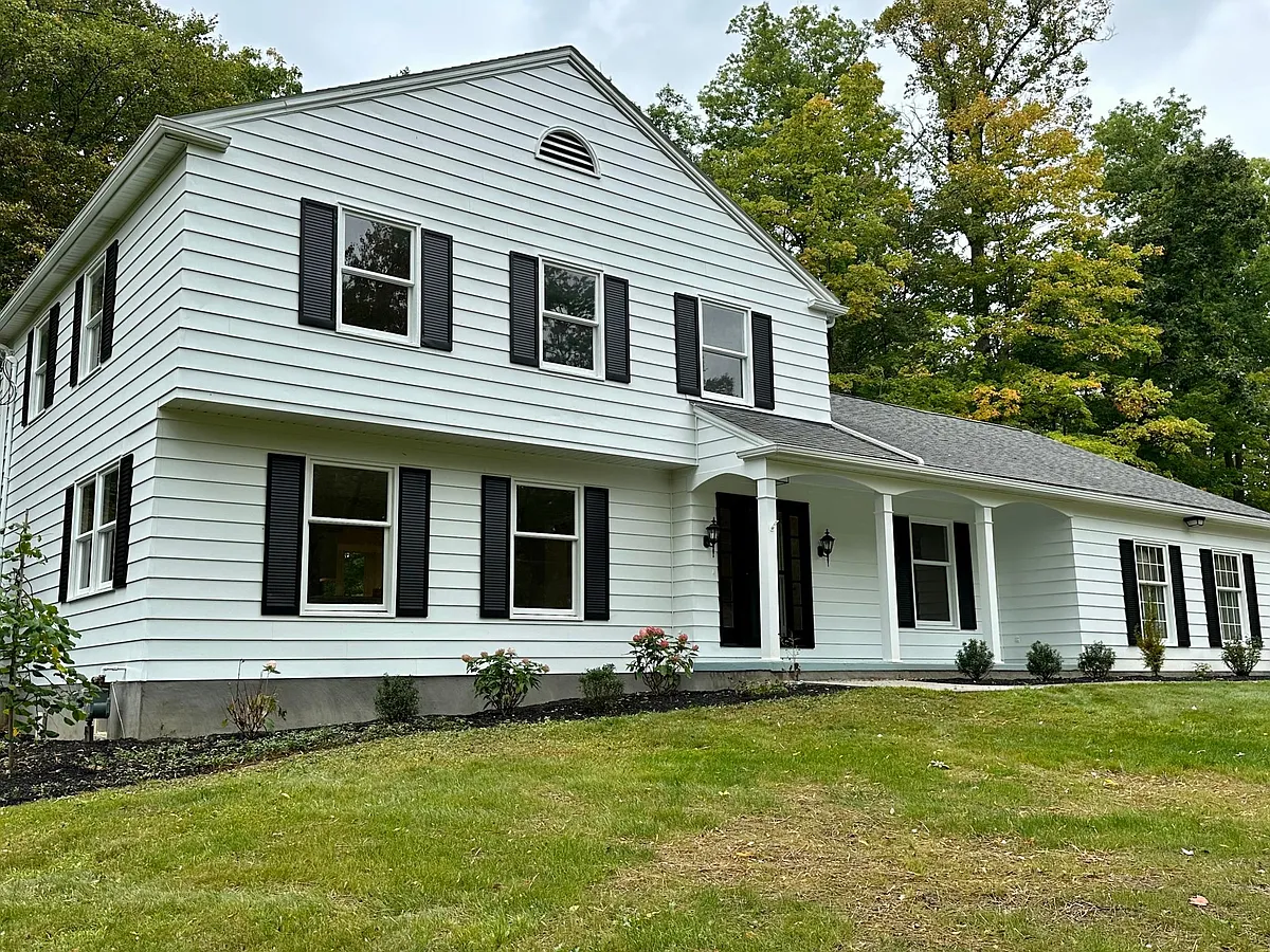 Building Photo - 7288 Marblehead Dr