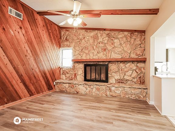 5th image of 1447 SE 19th St