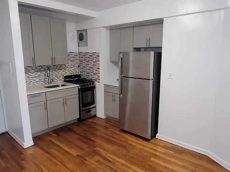 2 W End Ave #4J — Photo 6