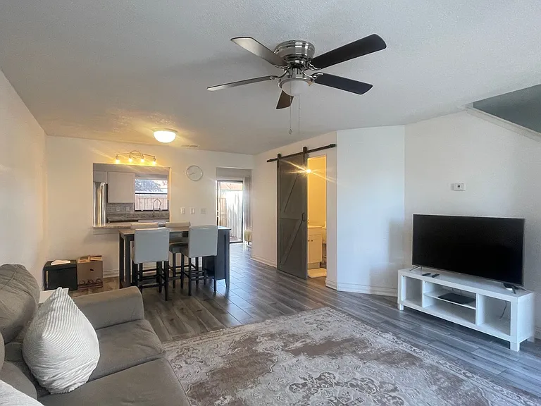 1718 Silver Creek Ct #102 — Photo 3