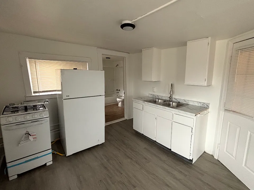 21 Jacokes St #2