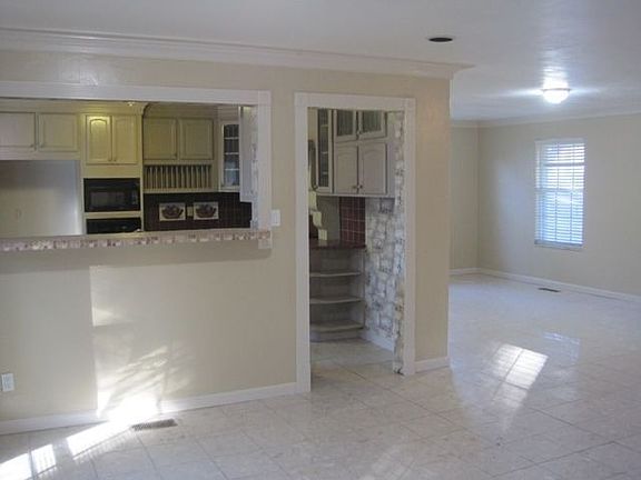 5th image of 2815 Kilkierane Dr