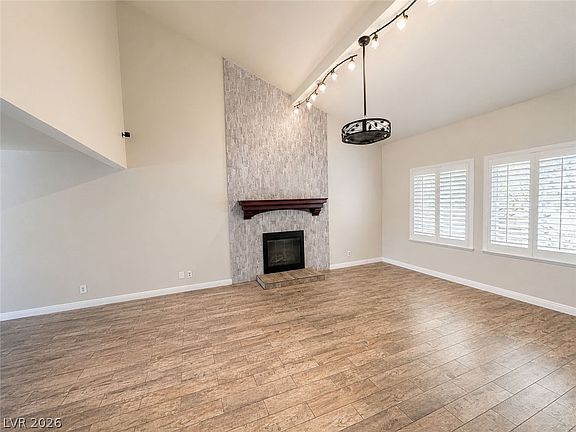 4th image of 1827 Navarre Ln