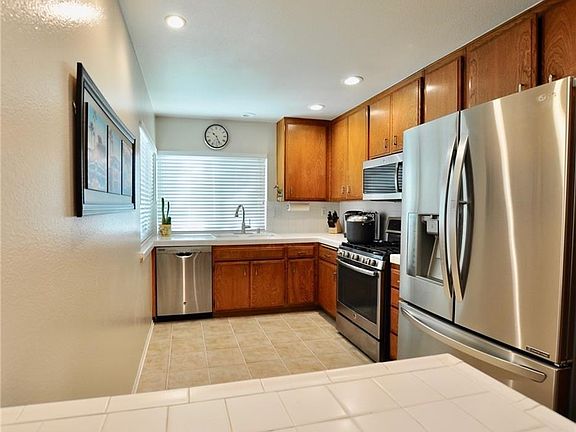 5th image of 2514 Coventry Cir #77