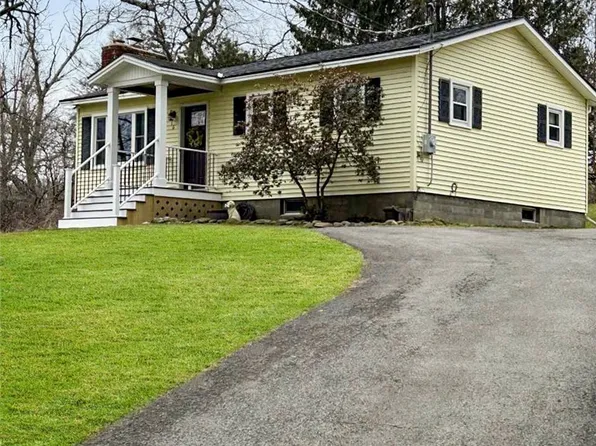 16 New Berlin Hts, New Berlin, NY 13411